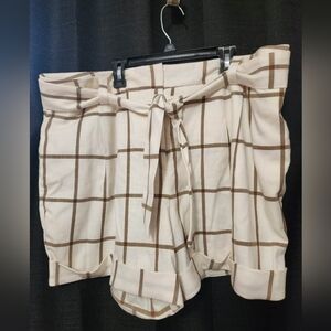 SZ 18 Worthington High-Rise Striped/Plaid tie waist Shorts